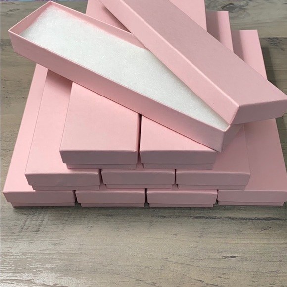 10 Pink Necklace - Watch Jewelry Boxes CLEARANCE - Picture 6 of 7